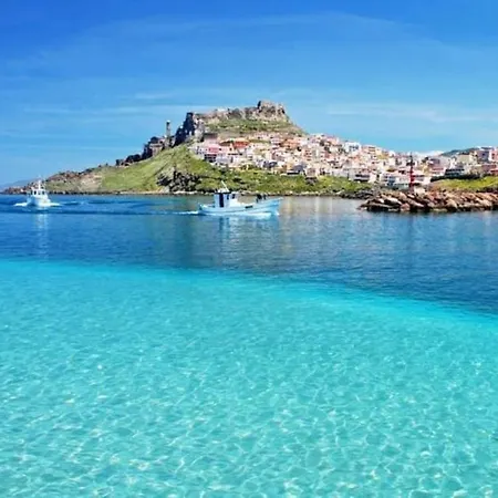 In Con Piscina E Vista Mare 公寓