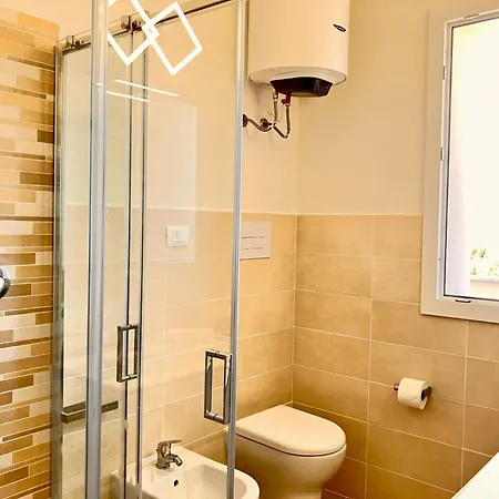 In Con Piscina E Vista Mare *